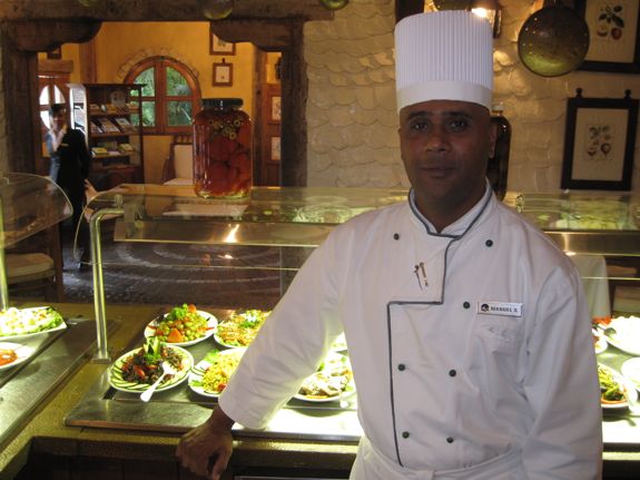 chef at la piazetta - casa de campo living