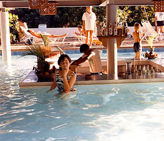 01 children at the Casa pool.jpg 01 children at the Casa pool.jpg